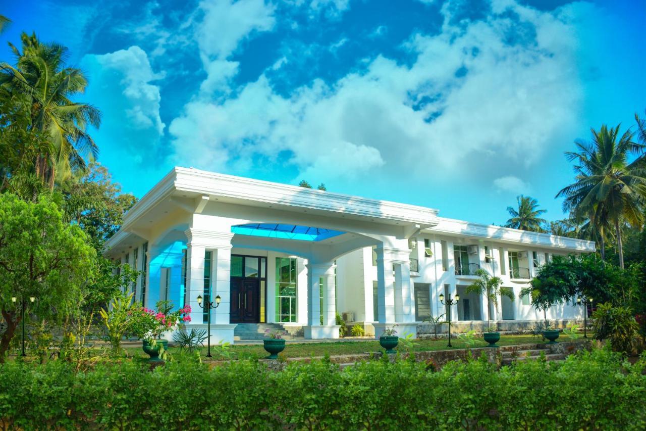 Soba Lanka Holiday Resort Melsiripura Kültér fotó