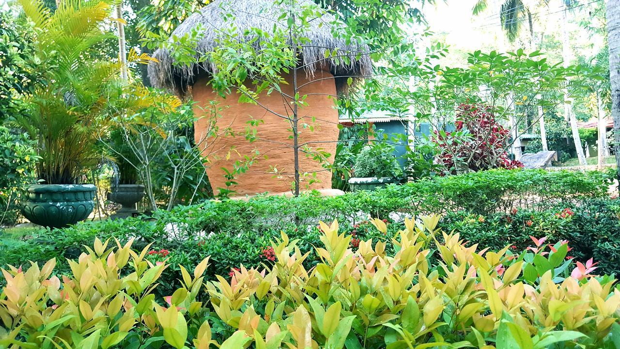 Soba Lanka Holiday Resort Melsiripura Kültér fotó