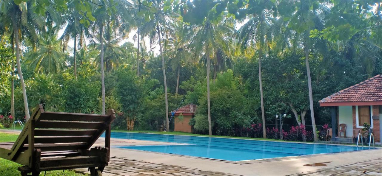 Soba Lanka Holiday Resort Melsiripura Kültér fotó
