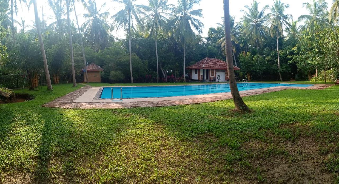 Soba Lanka Holiday Resort Melsiripura Kültér fotó