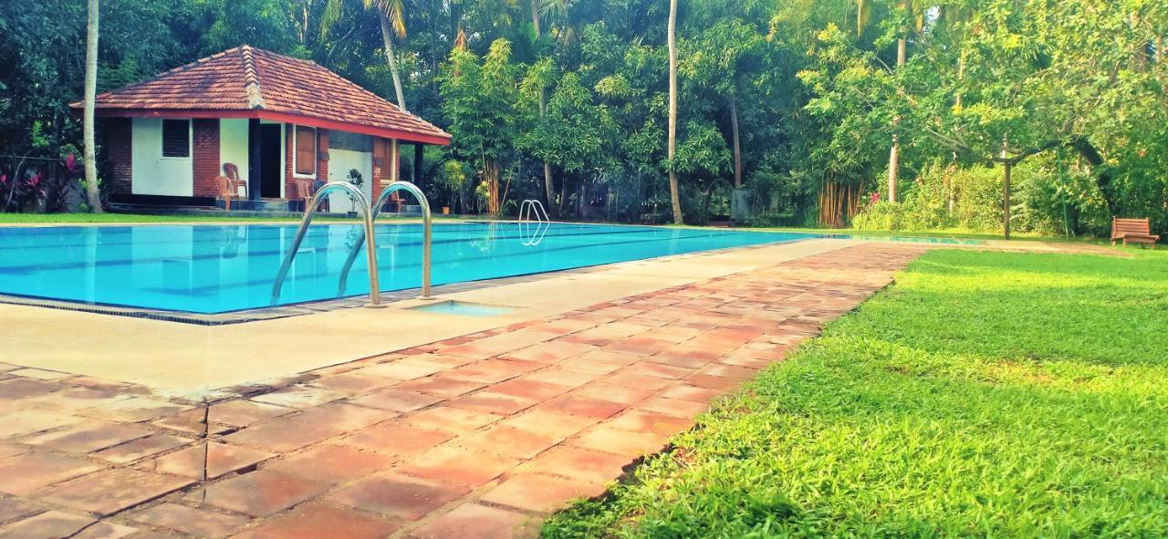 Soba Lanka Holiday Resort Melsiripura Kültér fotó